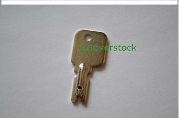 Picture of NEW CLARK FORKLIFT KEY CURVED POLLOCK CAT HYSTER YALE TOYOTA HILO (#111996463899)